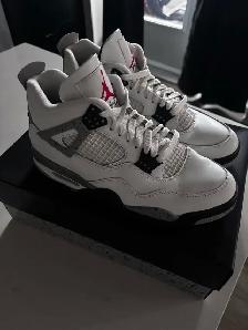 Air Jordan 4 Retro - Photo 4