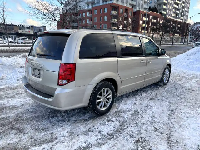 2013 Dodge Grand Caravan SXT FWD 7 Seats 3.6L V6 Certified - Photo 4