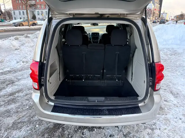 2013 Dodge Grand Caravan SXT FWD 7 Seats 3.6L V6 Certified - Photo 15