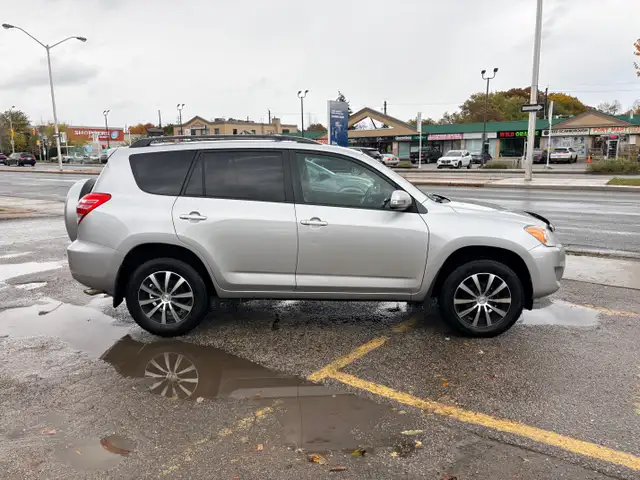 2011 Toyota RAV4 Base FWD 2.5L Certified - Photo 4