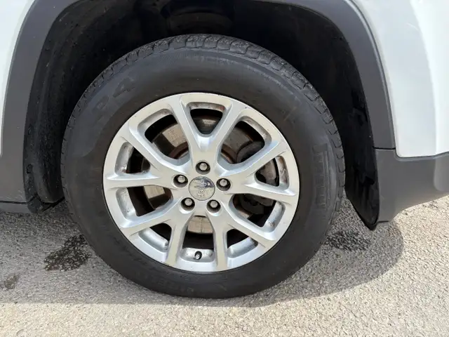 2014 Jeep Cherokee North FWD 2.4L Certified - Photo 9