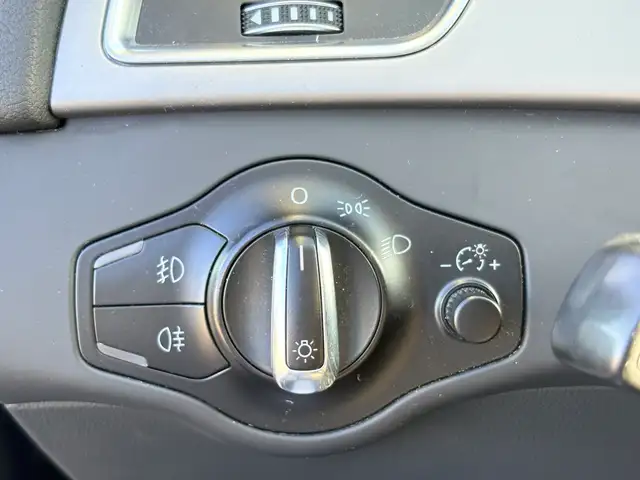 2013 Audi A4 Quattro AWD 2.0T Certified - Photo 18