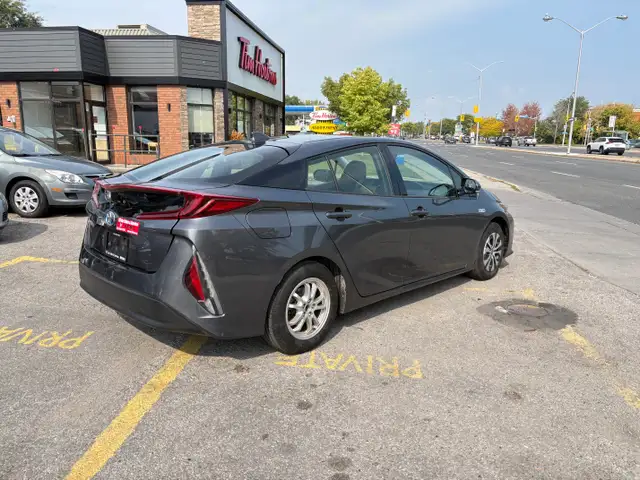 2020 Toyota Prius Prime LE Plug-in-Hybrid FWD 1.8L Certified - Photo 5