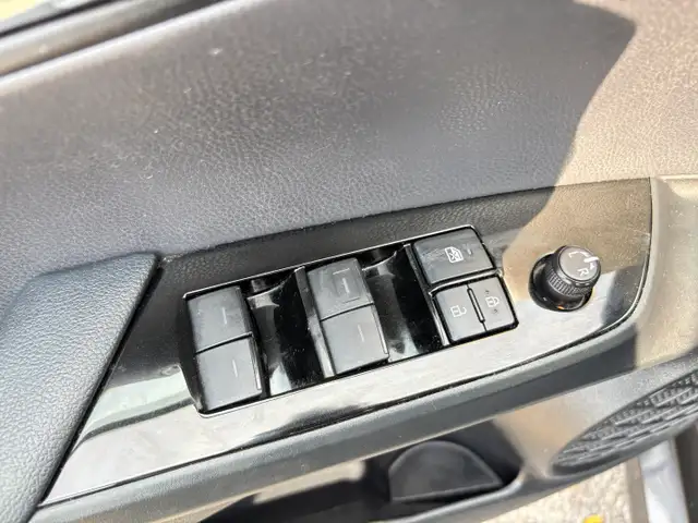 2020 Toyota Prius Prime LE Plug-in-Hybrid FWD 1.8L Certified - Photo 18