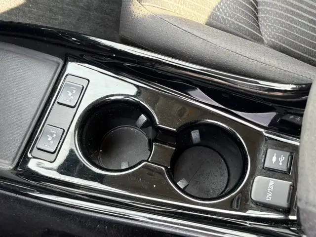 2020 Toyota Prius Prime LE Plug-in-Hybrid FWD 1.8L Certified - Photo 23