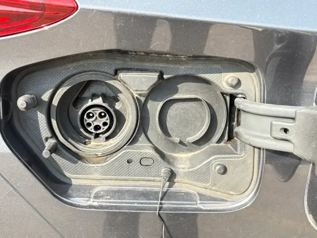 2020 Toyota Prius Prime LE Plug-in-Hybrid FWD 1.8L Certified - Photo 25