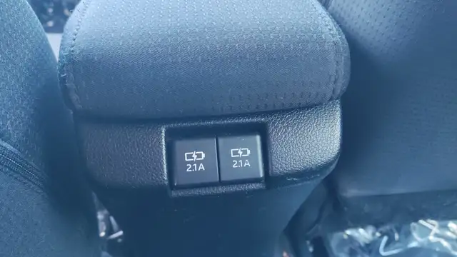 2020 Toyota Prius Prime LE Plug-in-Hybrid FWD 1.8L Certified - Photo 28