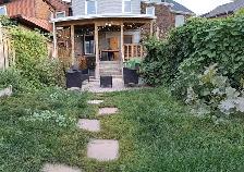 Basement Studio (Bloor / Dufferin) Pet Friendly