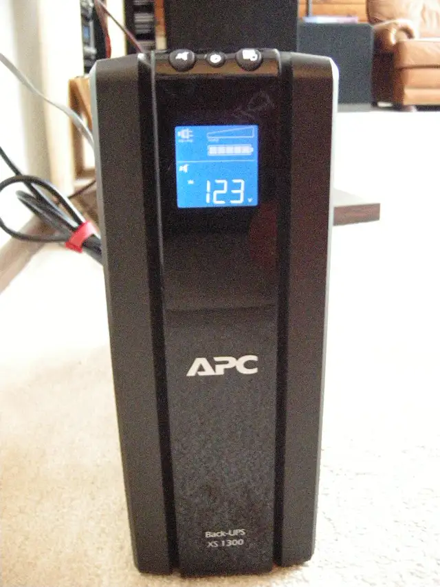 APC – XS1300 – UPS Back Up