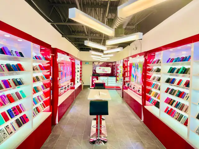 Unlocked iPhone 11 Black (64GB) - (A Grade) - Photo 7