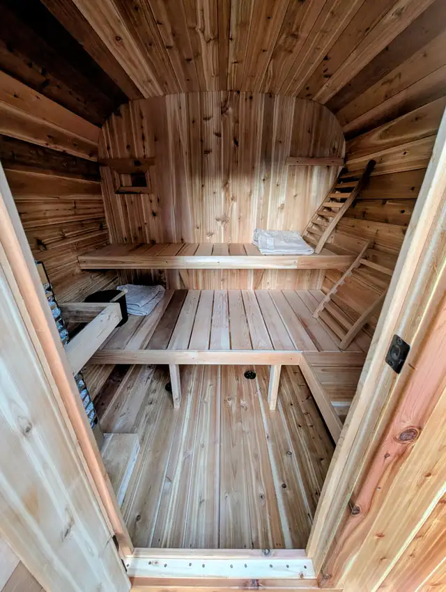 Square cedar barrel sauna - Photo 6