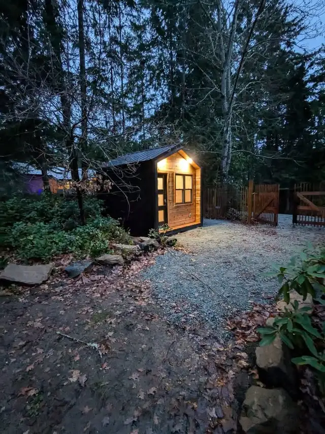 Modern Bunkie Cabin - Photo 2