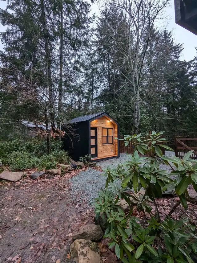 Modern Bunkie Cabin - Photo 3