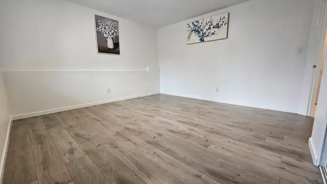 2 Beds 1 Bath Apartment deer lake park - Photo 3