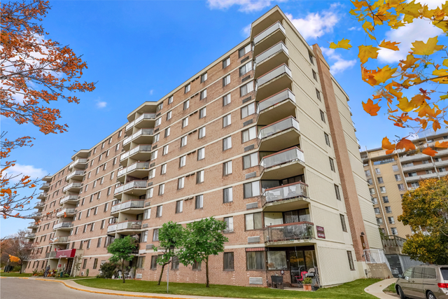 Highland Village - 2 Bedroom available at 450 Sandringham Cresce