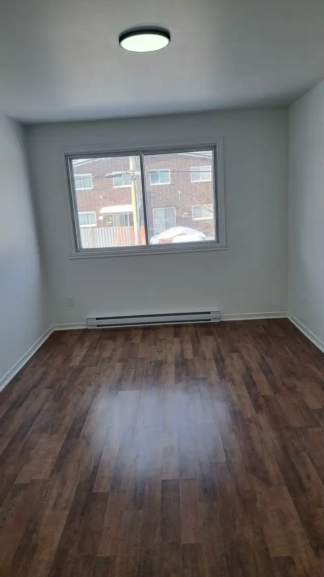 4 1/2 for rent/a louer Rivières Des Prairies - Photo 6