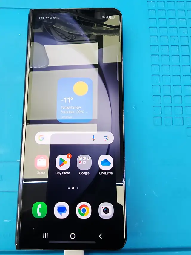 SAMSUNG Z FOLD 5 256GB AVAILABLE FOR SALE@$599 - Photo 7