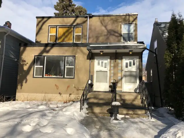 U of A / Whyte Ave Furnished 2 Bedroom Incl. Utilities - May 1st - Photo 10