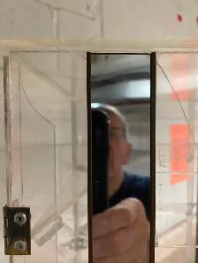 ACRYLIC ROTATING DISPLAY CASE - Photo 2