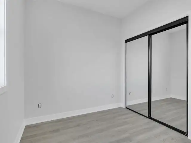 Pierrefonds, NEW Luxuary 5 1/2 with 3 bedrooms 2 bath   garage - Photo 9