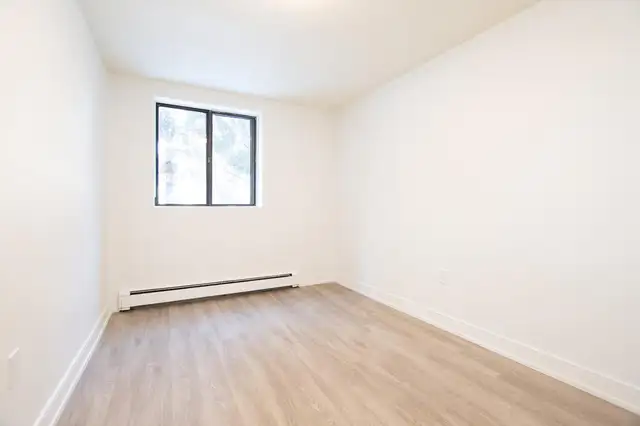 3 Bedroom Apartment for Rent - 1549-1566 Trossacks Avenue - Photo 7