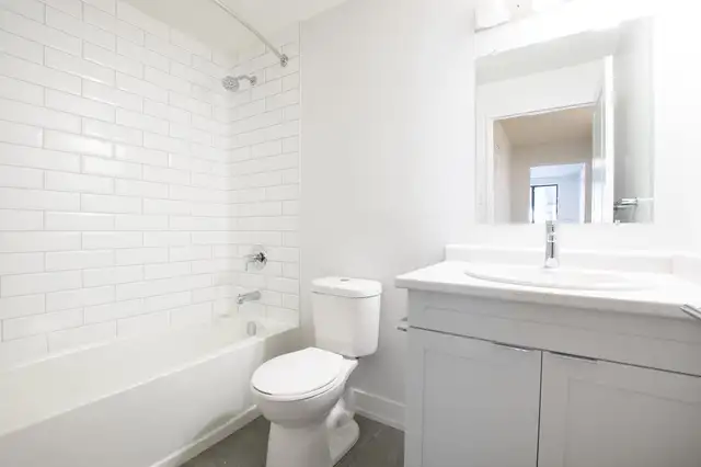 3 Bedroom Apartment for Rent - 1549-1566 Trossacks Avenue - Photo 14