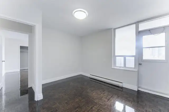 1 Bedroom Apartment for Rent - 155 Wellesley Street East - Photo 2