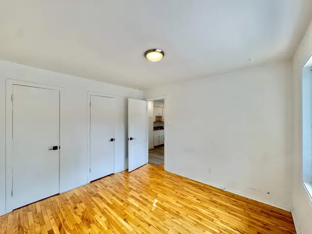 1 CH - 1 SDB - Montréal - $9,991 /mo - Photo 9