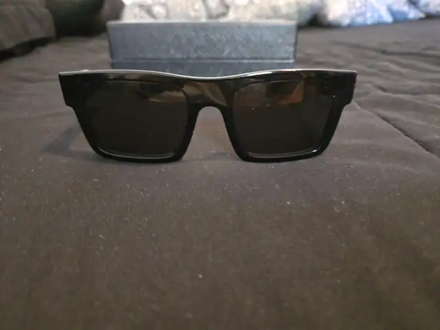 Selling like new Mens Prada Glasses