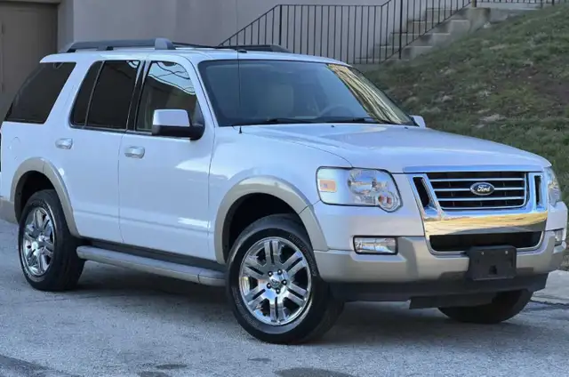 2010 Ford Explorer - Eddie Bauer Edition