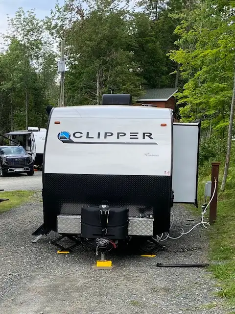 Roulotte CLIPPER ultra légère 17BHS - Photo 3