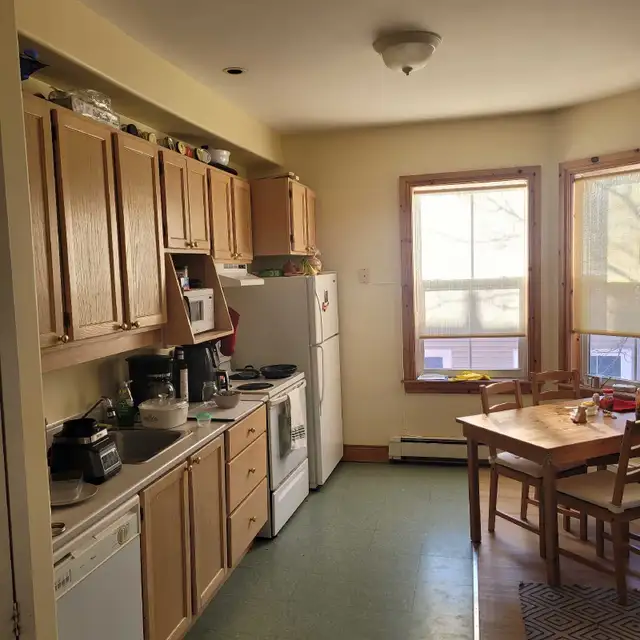 Room rental for 2 months in the summer