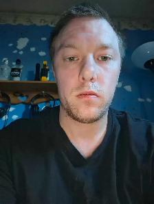 I AM LOOKING FOR WORK