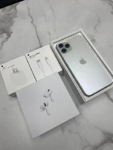 iPhone 11 PRO 256GB Unlocked - Mint Condition!
