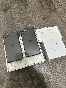 iPhone 11 PRO MAX 512GB - Mint Condition!