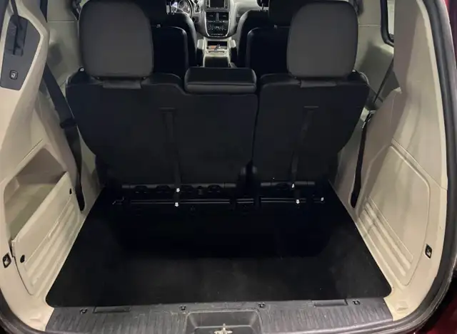2017 Dodge Caravan - Photo 5