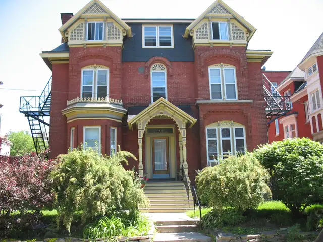 Ottawa Centretown–Tiny Heaven Furnished Basement Studio All Inc - Photo 2