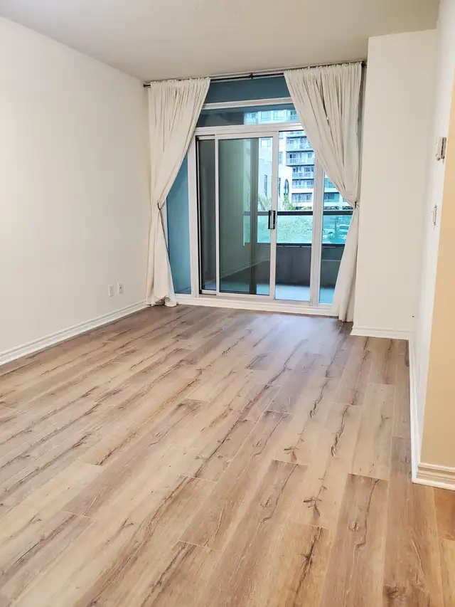 2 Bedroom Condo at Square one - Photo 6