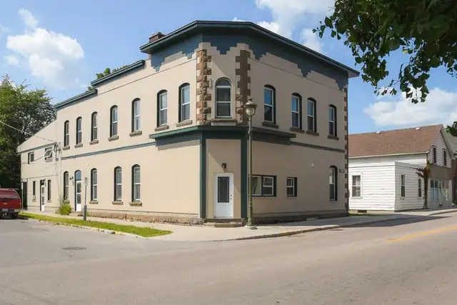 Carleton Place BridgeSt-1 BdrmApt–Ground Fl,no stairs,EV,laundry - Photo 3