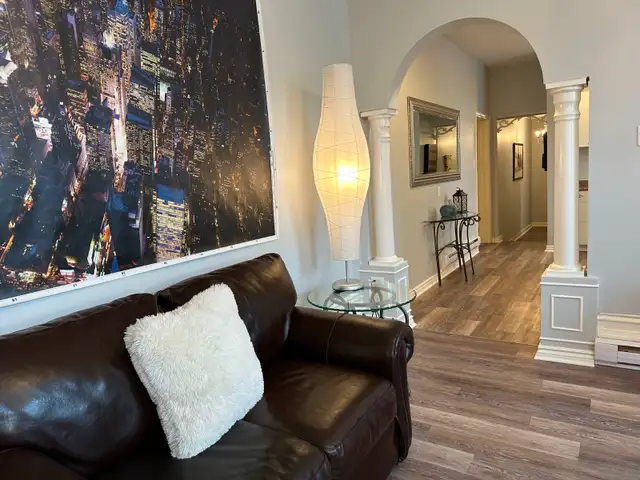 Carleton Place Bridge St - 2 Bdrm Apt – ground flr no Stairs, EV - Photo 2