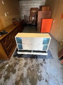 Free delivery Mid-century Modern White Dresser - Photo 7