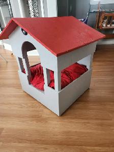 DOG HOUSE
