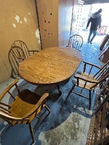 Free delivery used Oak Dining Table with 4 Chairs - Photo 2