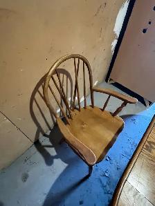 Free delivery used Oak Dining Table with 4 Chairs - Photo 6