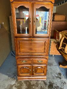 Free delivery used Kroecheler Canada Wood Hutch