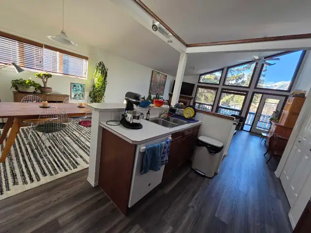 bedroom available in 2 bedroom condo south Canmore - Photo 4