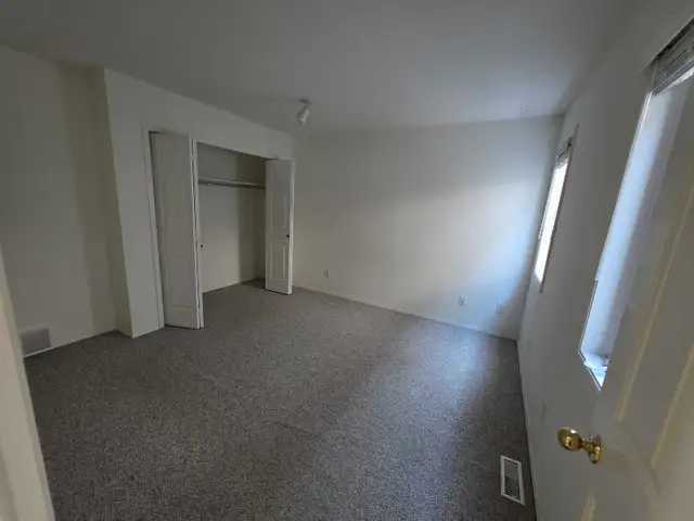 bedroom available in 2 bedroom condo south Canmore - Photo 7