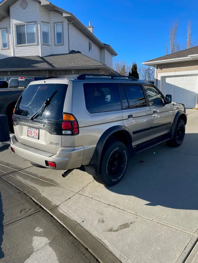 2003 Mitsubishi Montero Sport LS SUV AWD - Photo 2