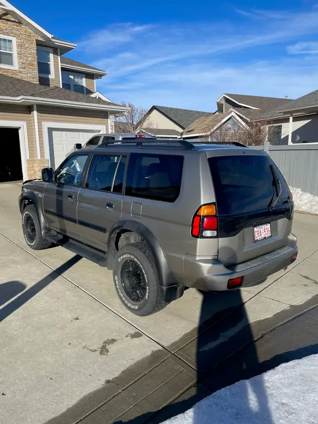 2003 Mitsubishi Montero Sport LS SUV AWD - Photo 3