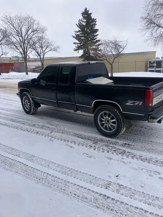 1998 Chevy K1500. 4x4 5.7. Z71 3 door - Photo 2